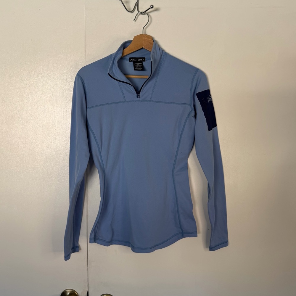 Blue arcteryx base layer
